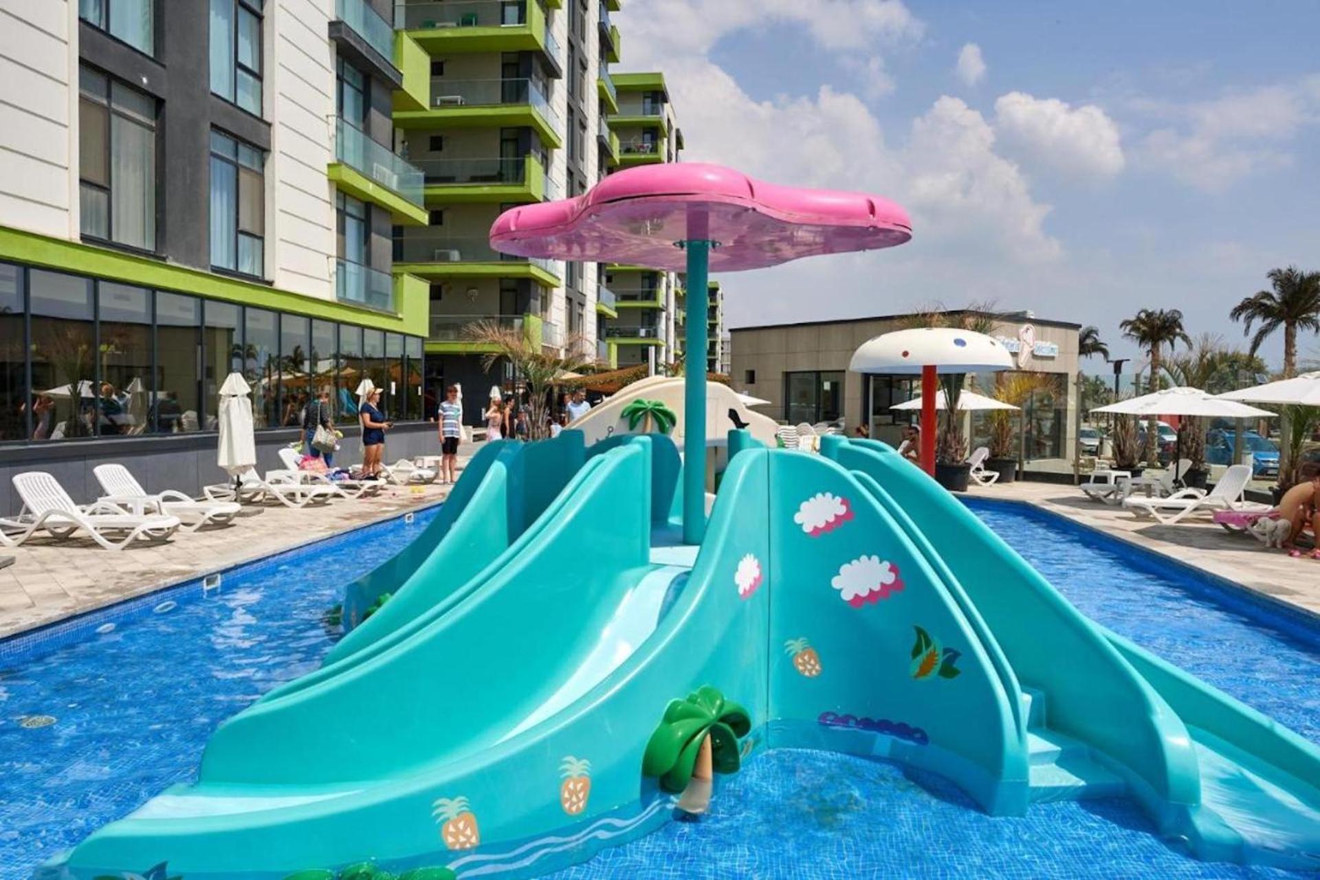 Baby Sea View And Pools Apartment- Mamaia Beach Resort Navodari Ngoại thất bức ảnh
