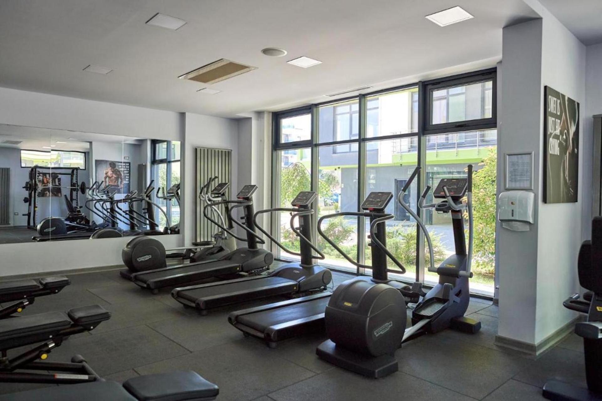 Baby Sea View And Pools Apartment- Mamaia Beach Resort Navodari Ngoại thất bức ảnh