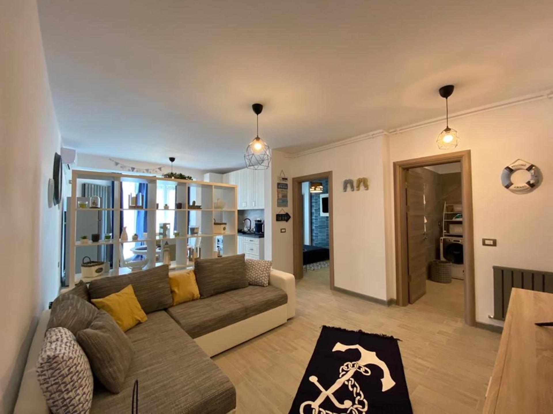 Baby Sea View And Pools Apartment- Mamaia Beach Resort Navodari Ngoại thất bức ảnh